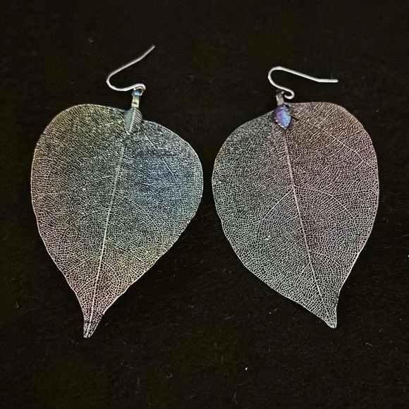Leaf Earrings - Picture 1 of 4